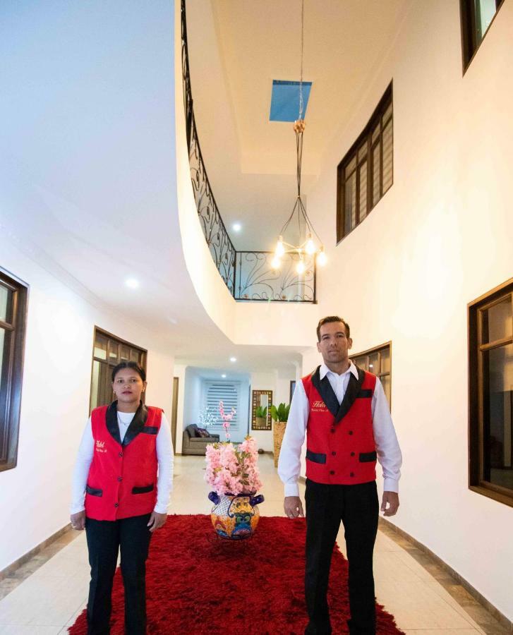 Hotel Madrid Plaza Colombia Exterior photo